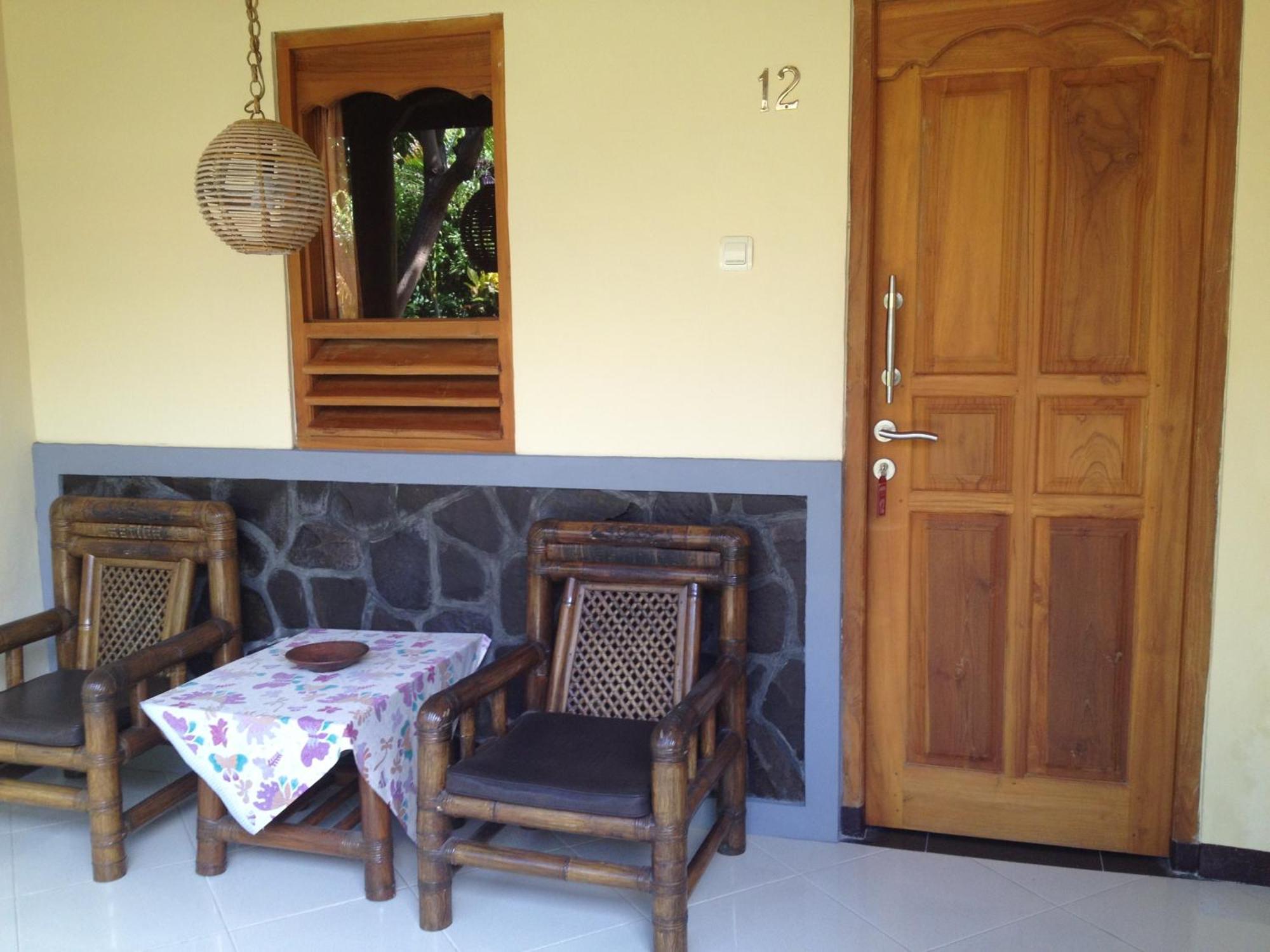 Astina Hotel Lovina Quarto foto