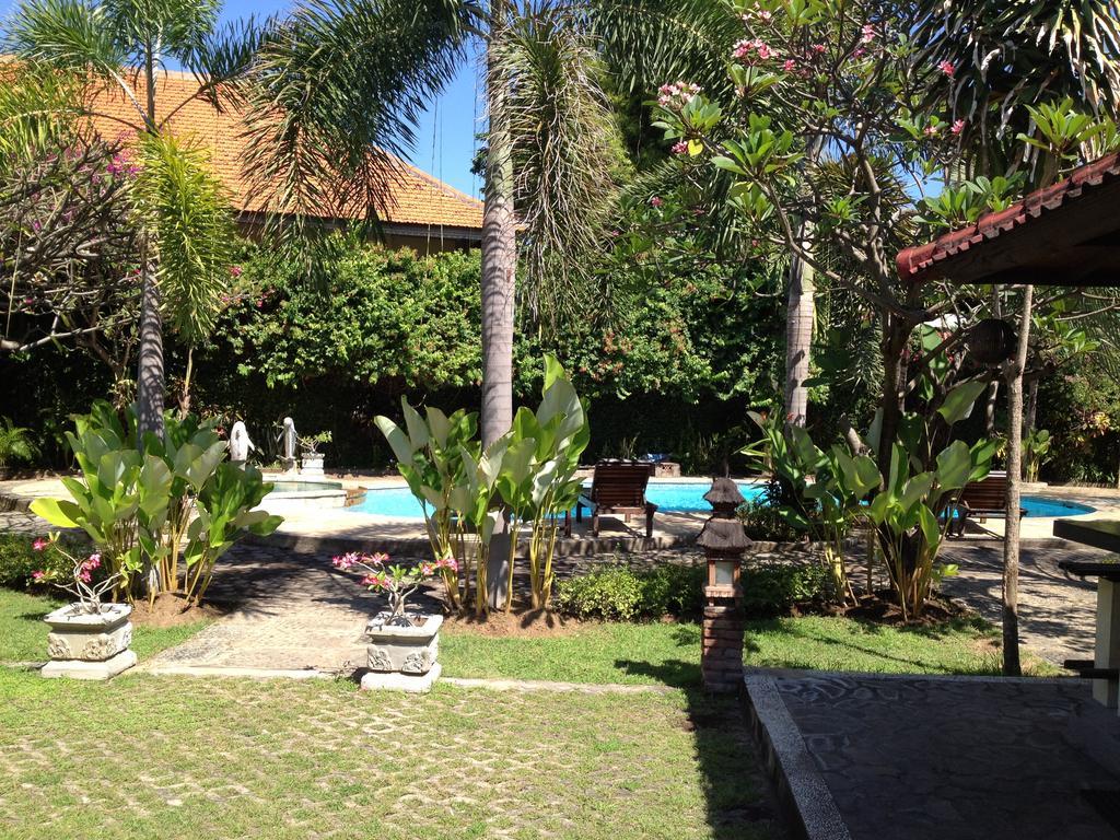 Astina Hotel Lovina Exterior foto