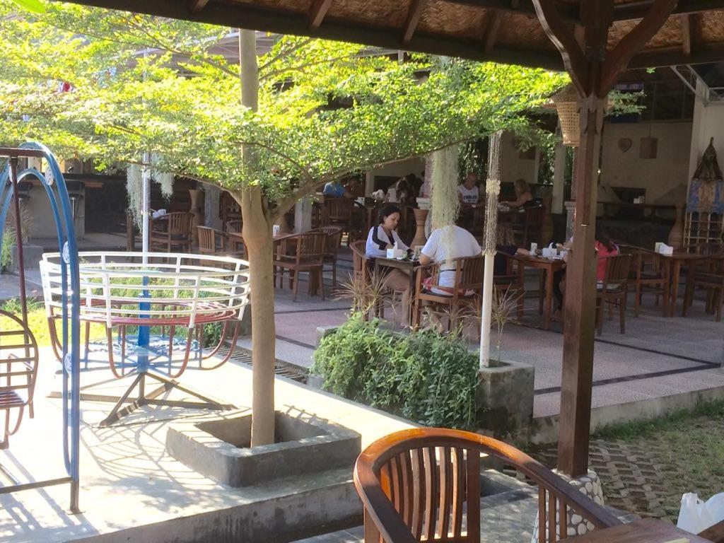 Astina Hotel Lovina Exterior foto